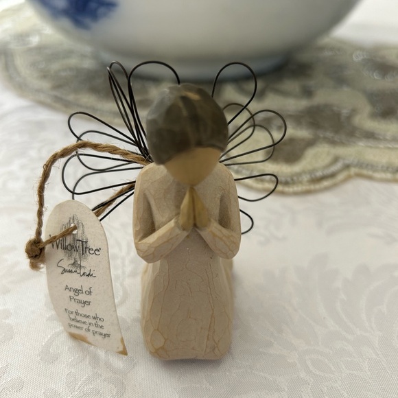 4 Willow Tree Figurines - Picture 5 of 12
